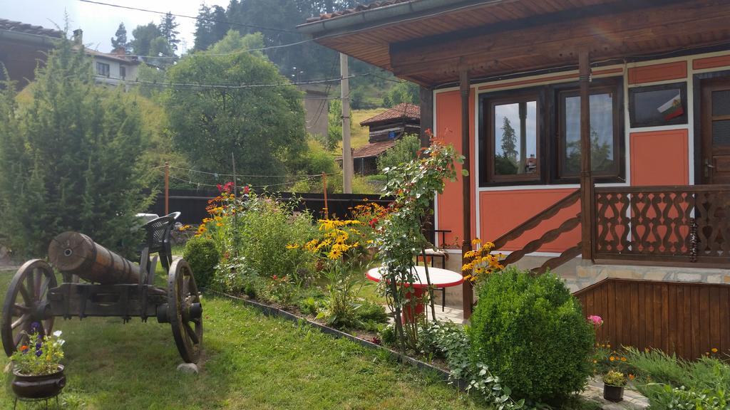 Mechta Guest House Koprivştitsa Dış mekan fotoğraf
